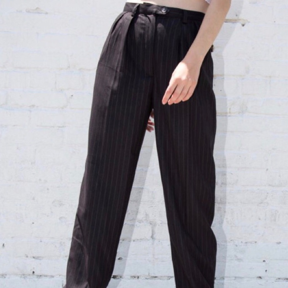 ISO Brandy Melville Ursula pants in black!